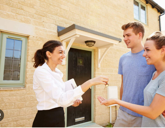 The Role of a Buyer Advocate in Finding the Perfect Gold Coast Home